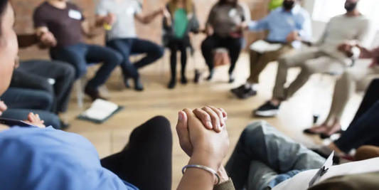 What to Expect at Your First Recovery Meeting