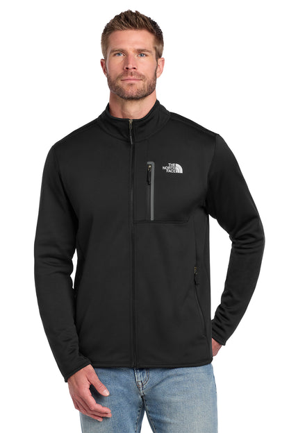 The North Face Skyline Full-Zip Fleece Jacket in TNF Black, front on model