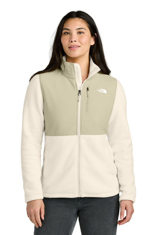 The North Face Women’s Highest Peak Full-Zip Fleece Jacket in Gardenia White/ Gravel, front on model