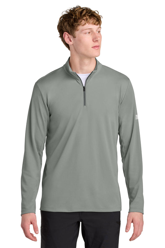 The North Face Ambition 1/4-Zip in Meld Grey Heather, front on model
