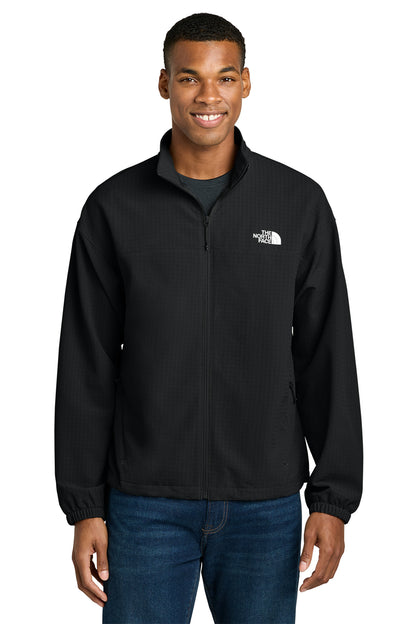 The North Face Mountain Horizon Jacket in TNF Black, front on model